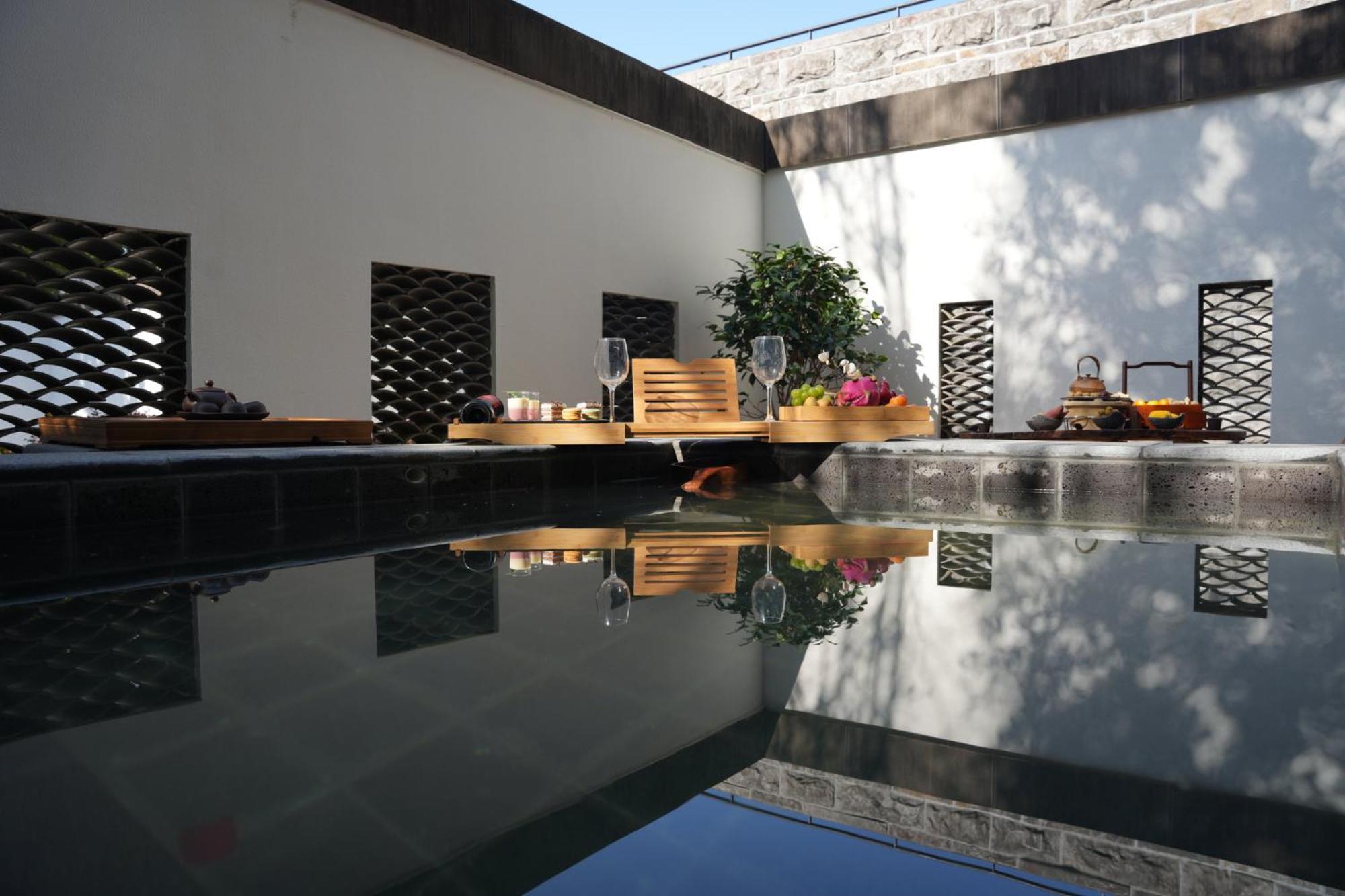 Holiday Inn Resort Chaohu Hot Spring By Ihg Hefei Exterior foto